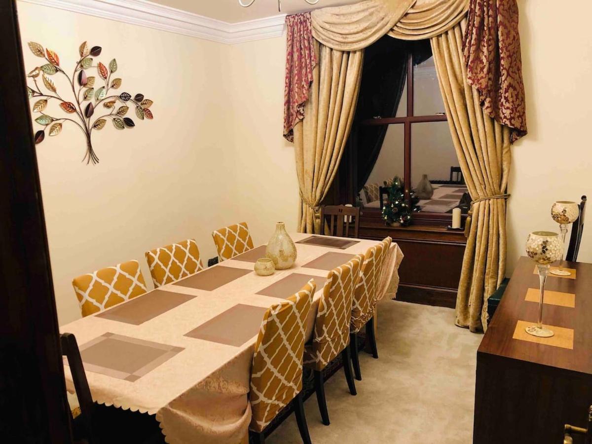 Beautiful 4-Bed Villa In Glasgow Extérieur photo