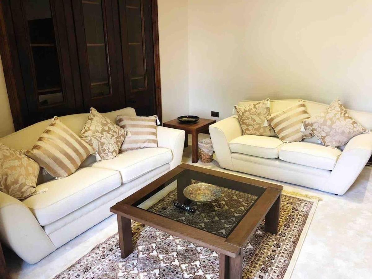 Beautiful 4-Bed Villa In Glasgow Extérieur photo