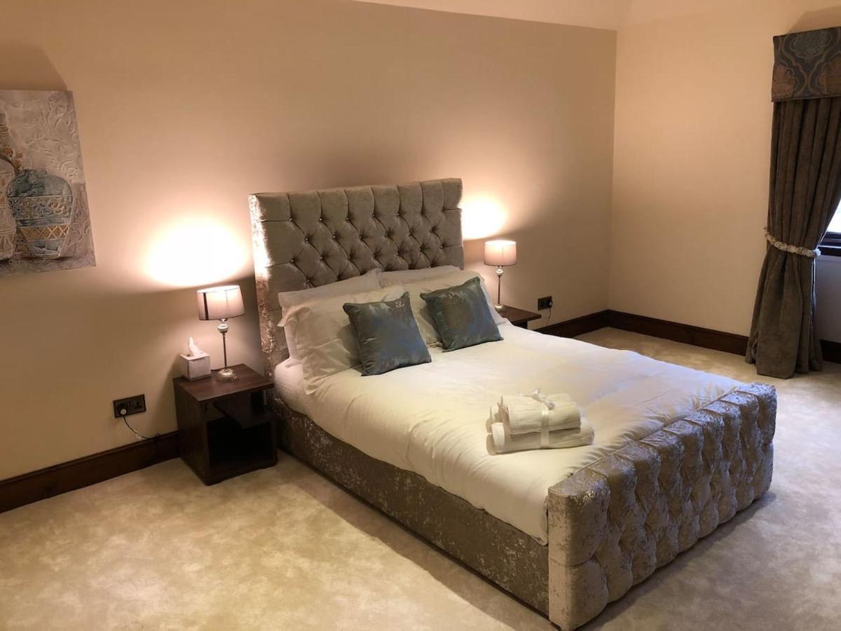 Beautiful 4-Bed Villa In Glasgow Extérieur photo