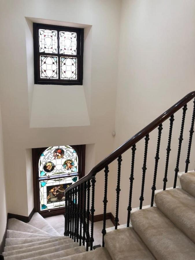 Beautiful 4-Bed Villa In Glasgow Extérieur photo