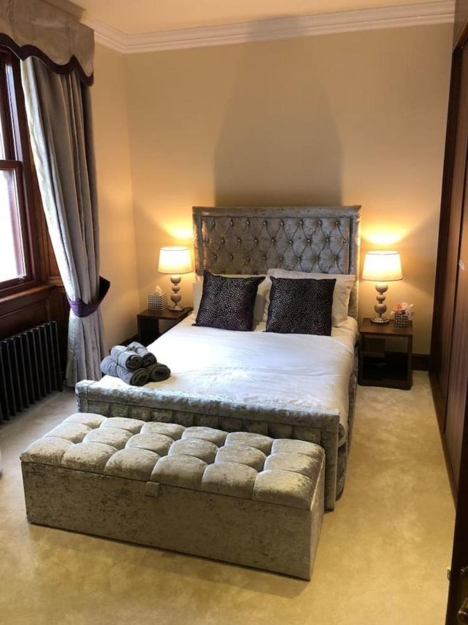 Beautiful 4-Bed Villa In Glasgow Extérieur photo