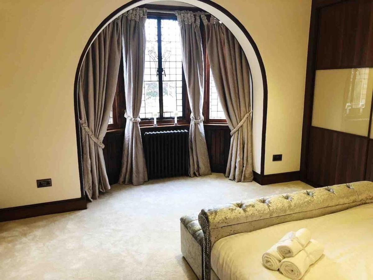 Beautiful 4-Bed Villa In Glasgow Extérieur photo