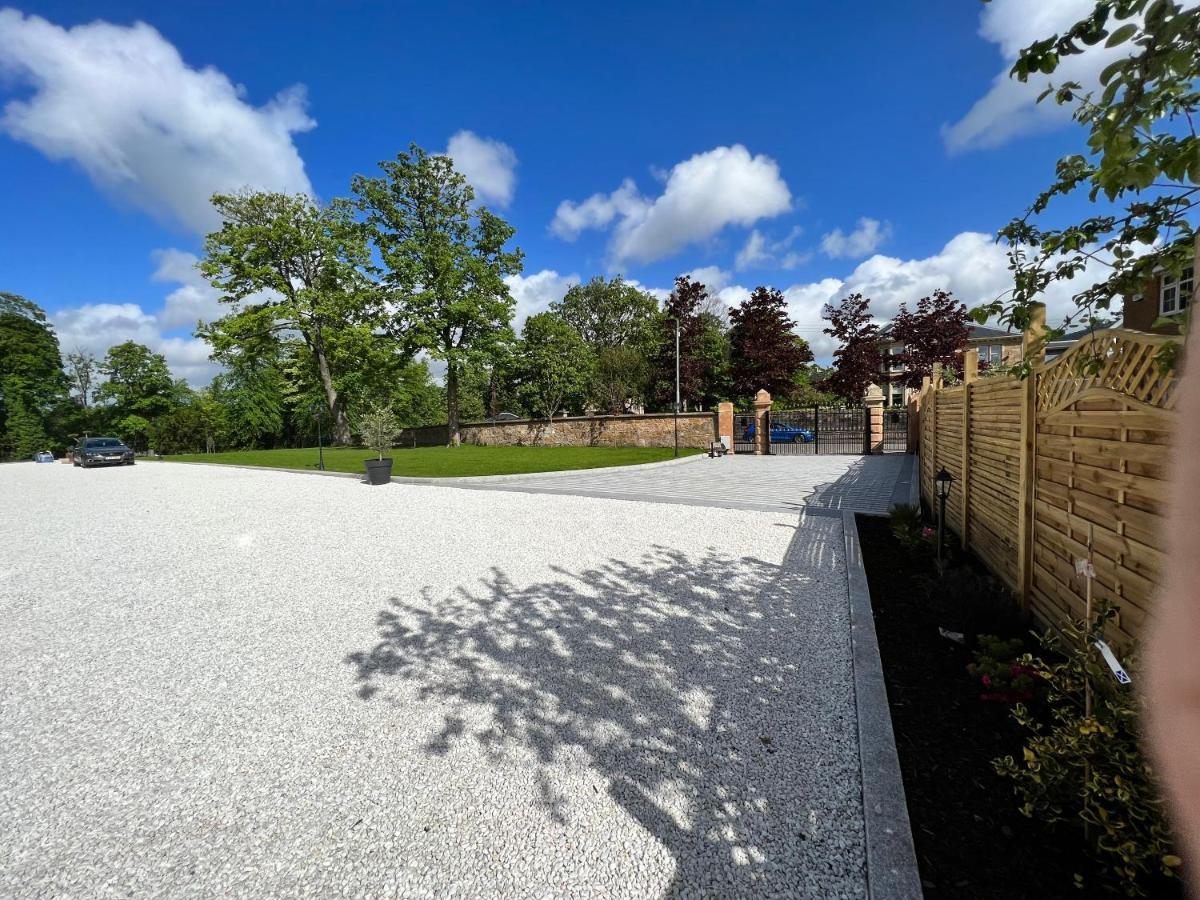 Beautiful 4-Bed Villa In Glasgow Extérieur photo